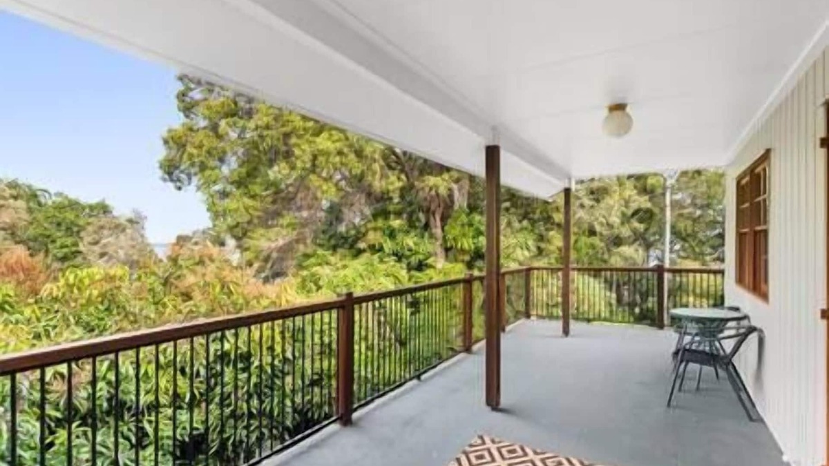 Boreen Point House | 6 Boreen Parade