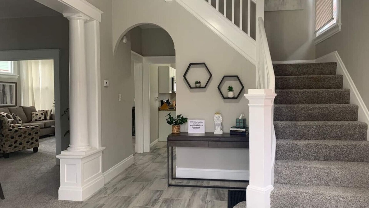 Norwood House | 6 BR Home Just Minutes From Downtown Cincinnati