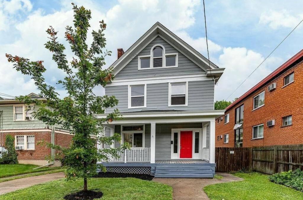 Norwood House | 6 BR Home Just Minutes From Downtown Cincinnati