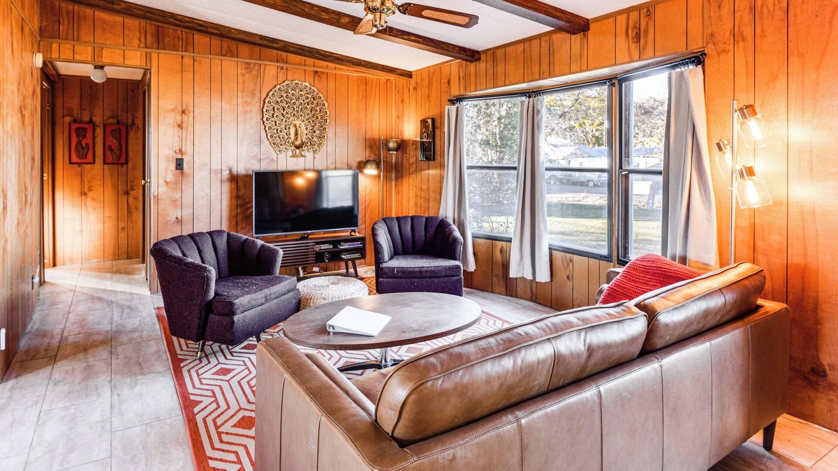 Castleford House | 6 Mi to Balanced Rock Park: Home in Castleford