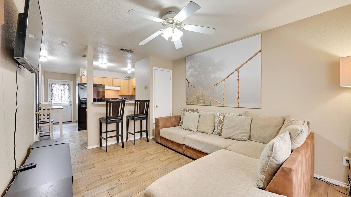 Killeen Apartment | 6 Mi to Dtwn: Pet-Friendly Apartment in Killeen