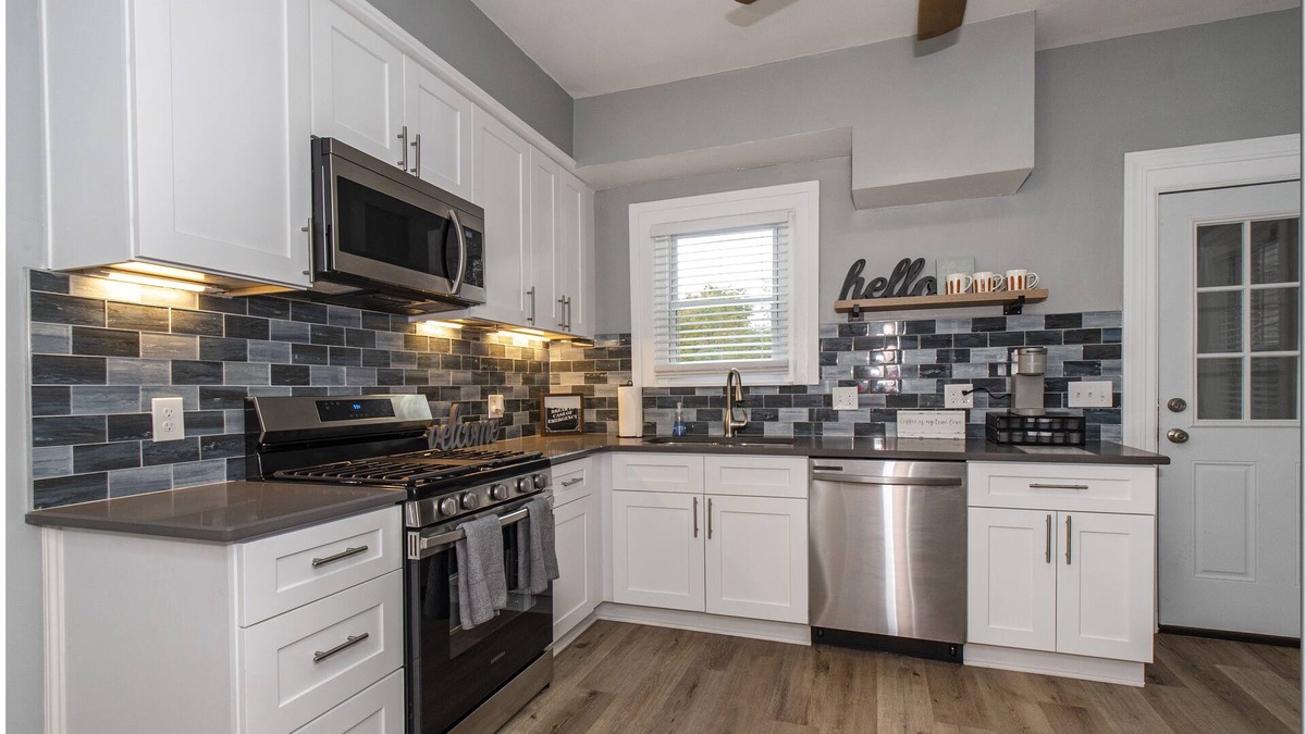 Detroit - Shoreway House | 6 Min from Stadium -NEWLY Renovated Ohio City Gem