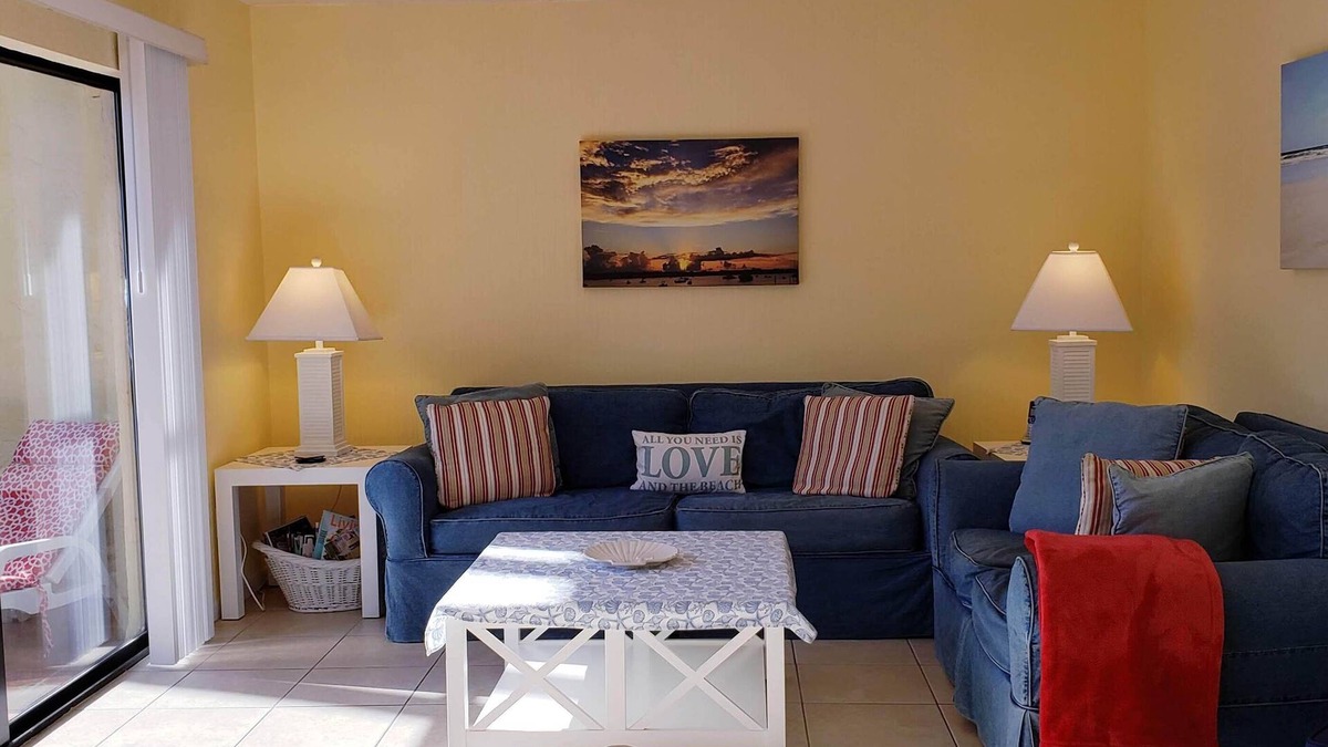 St. Augustine Beach House | 6 Min. WALK TO THE BEACH! POOL & TENNIS INCL.-CLEAN 2BR, 2.5BA 5-star Reviews!