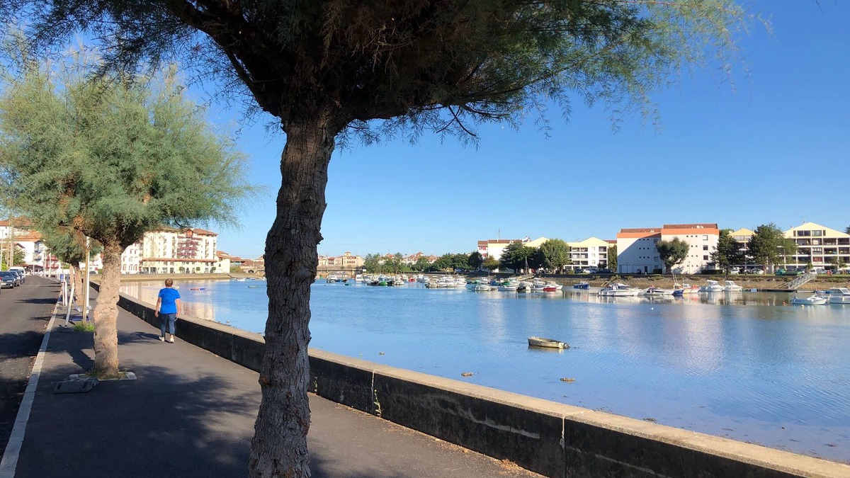 Ciboure Apartment | 6 people, terrace, renovated, pool, golf, St Jean de Luz, sea, surfing