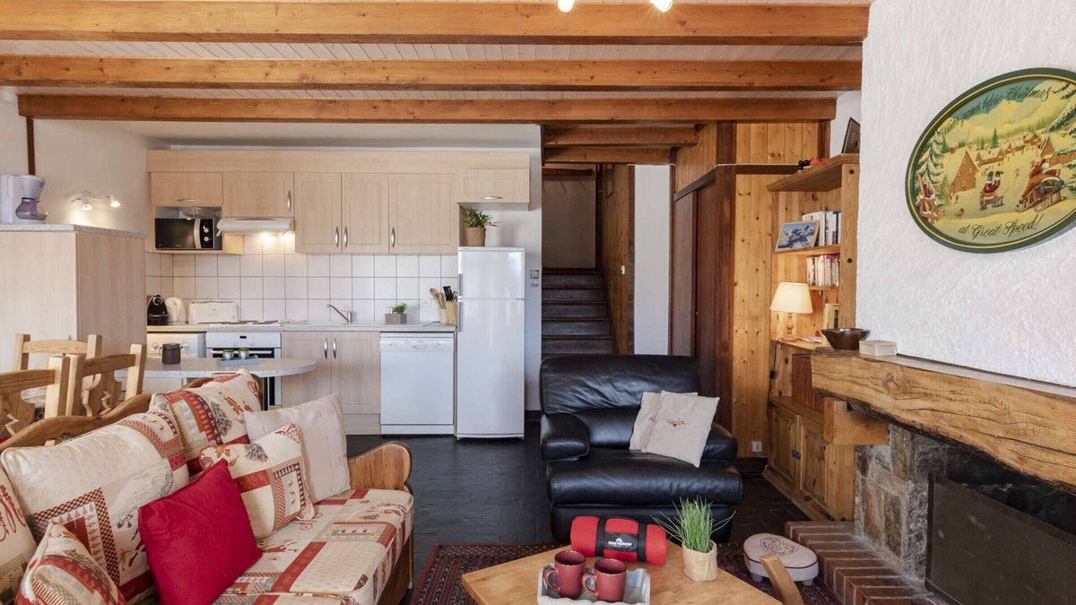 Pla d'Adet Apartment | 6 Pers Apartment near slopes with fireplace