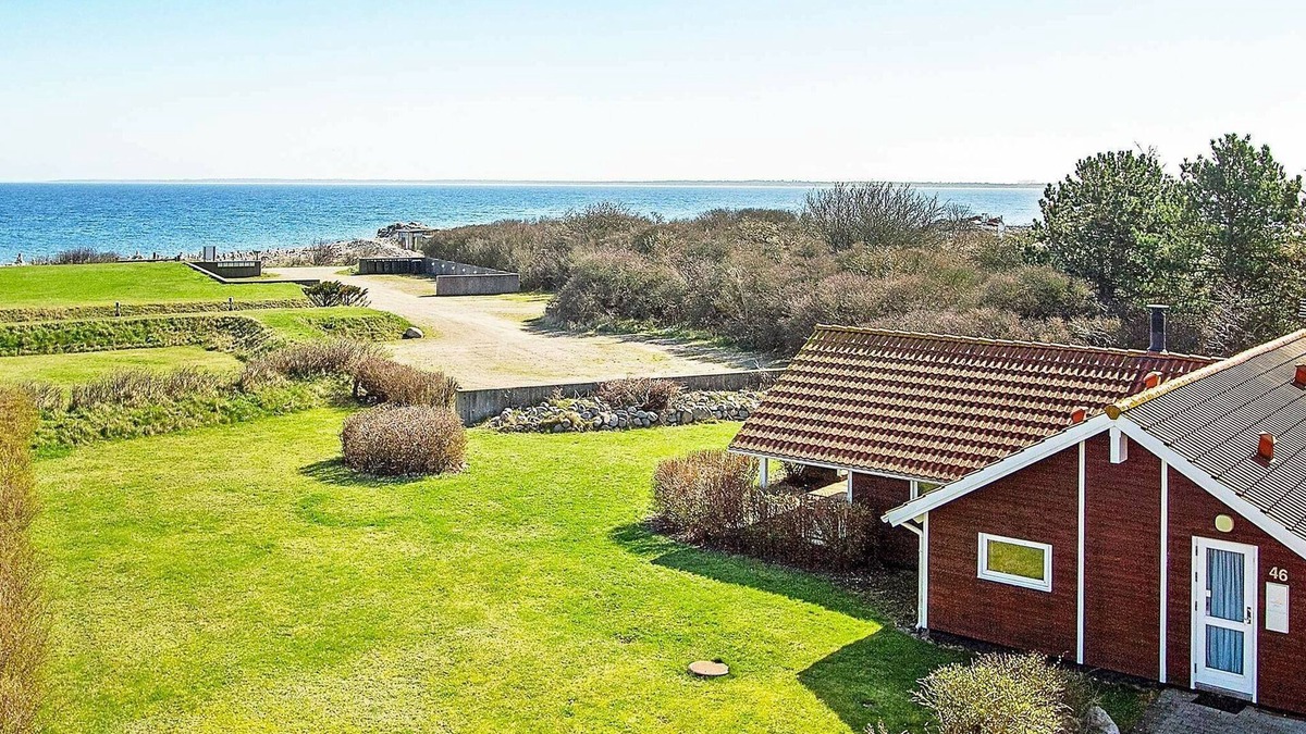 Klint House | 6 person holiday home in Nykøbing Sj-By Traum