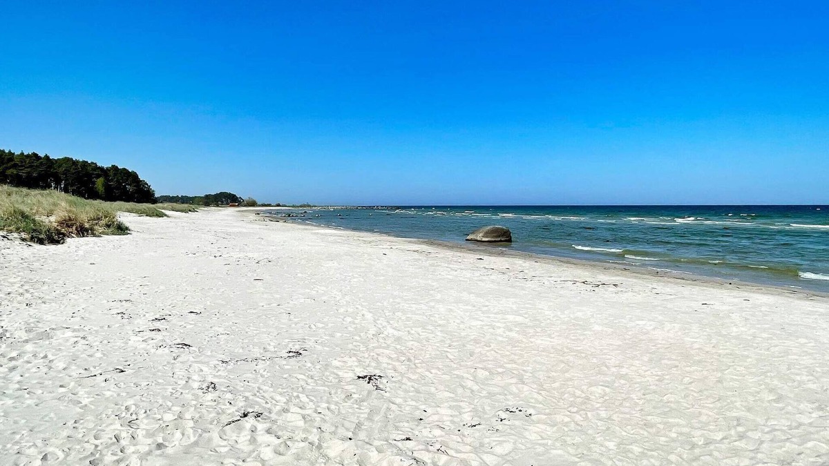 Kopingsvik House | 6 person holiday home in Køpingsvik