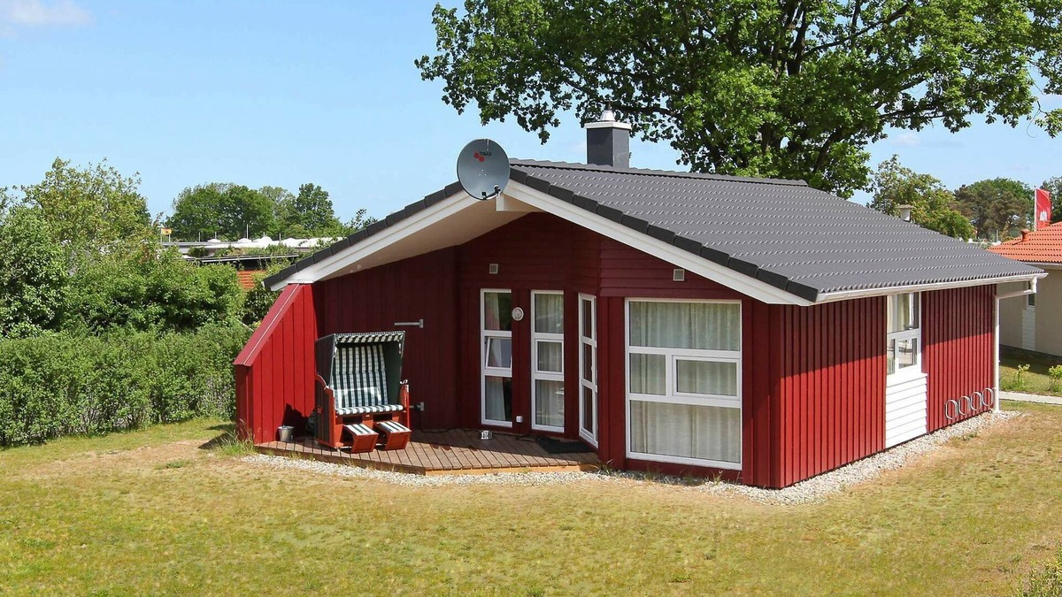 Lensterstrand House | 6 person holiday home in GROEMITZ