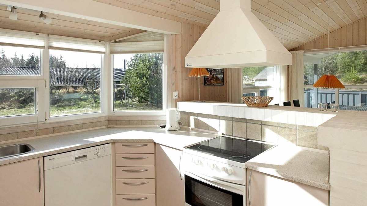 Henne House | 6 person holiday home in Henne