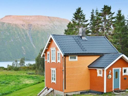 Kvfjord House | 6 person holiday home in Gullesfjord