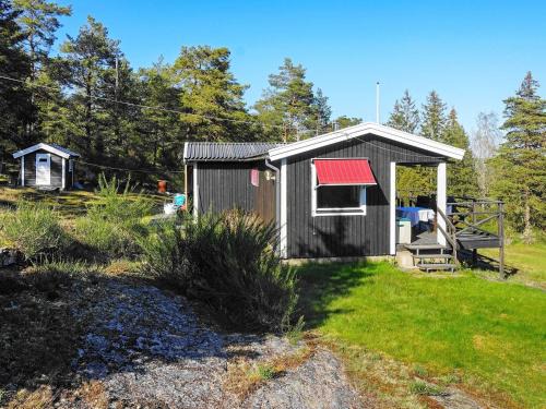 Orust O House | 6 person holiday home in HENÅN
