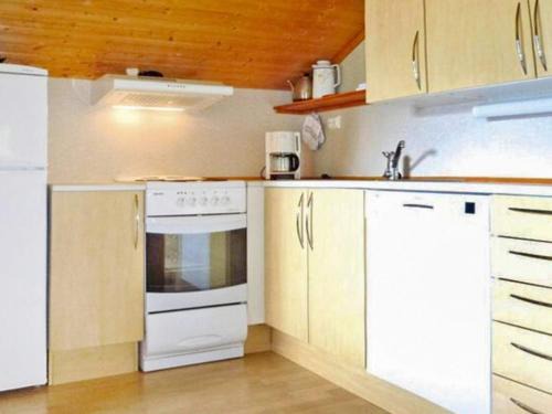 Jostedal House | 6 person holiday home in olden