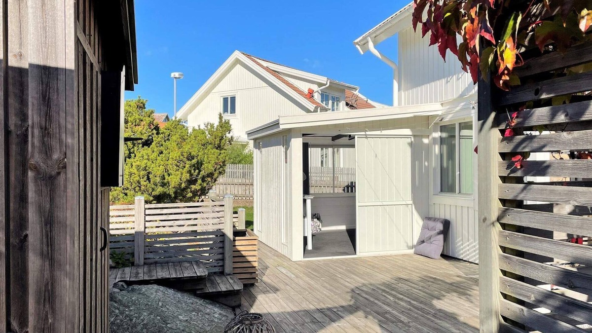 Hono House | 6 person holiday home in Hönö