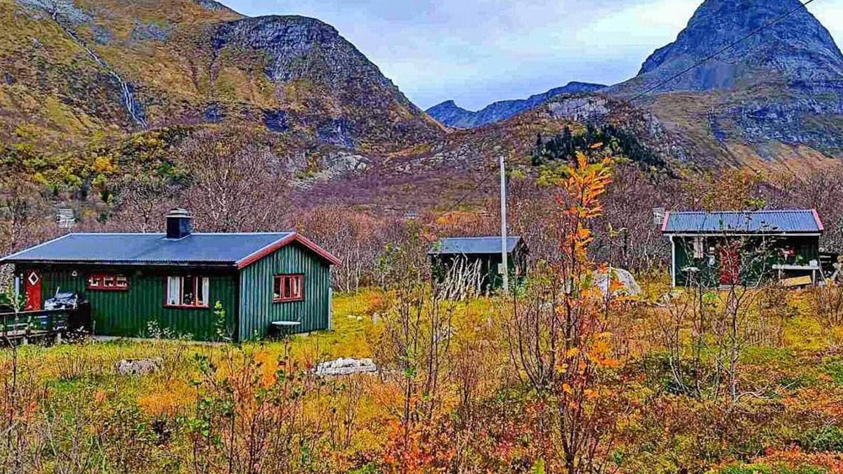 Luroy House | 6 person holiday home in Bratland-By Traum