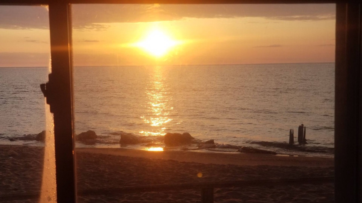 Oscoda Resort | #6 Two bedroom Dog friendly beachfront cabin.