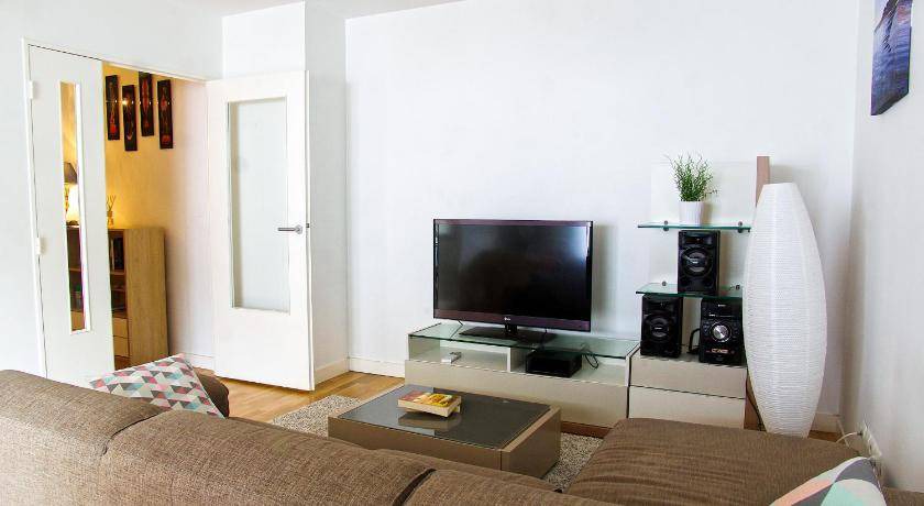 Meriadeck Apartment | 60 m² Apartment ∙ 1 bedroom ∙ 6 guests