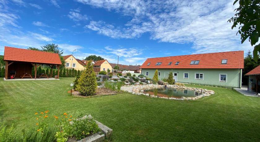 Trebon Apartment | 60 m² Apartment ∙ 2 bedrooms ∙ 4 guests