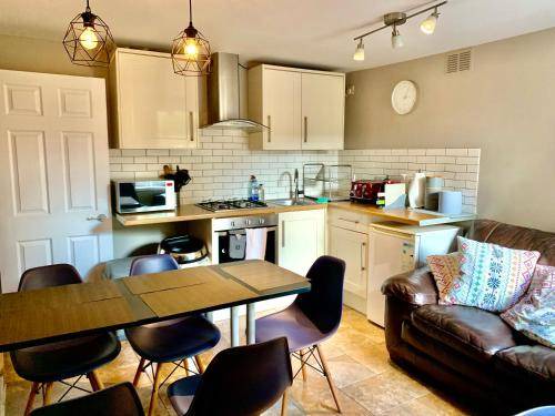 Riverside Apartment | 60 m² Apartment ∙ 2 bedrooms ∙ 6 guests