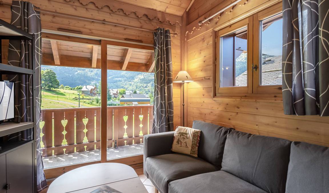 Meribel Village Apartment | 60 m² Apartment ∙ 3 bedrooms ∙ 6 guests