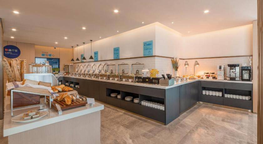 Lanshan District Hotel | 60 m² Hotel ∙ 127 guests
