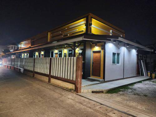 Mak Khaeng Hotel | 60 m² Hotel ∙ 2 bedrooms ∙ 4 guests
