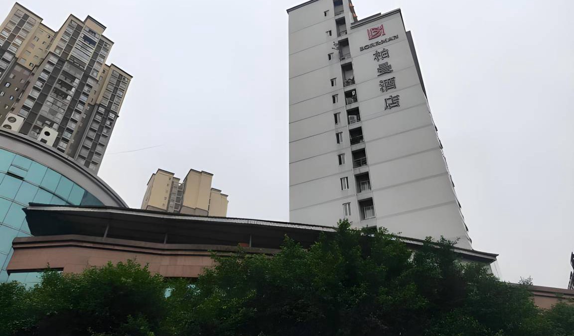 Hechuan Hotel | 60 m² Hotel ∙ 4 guests