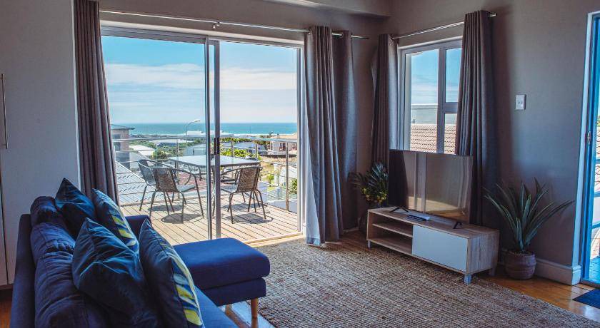 Humewood House | 60 m² House ∙ 2 bedrooms ∙ 4 guests