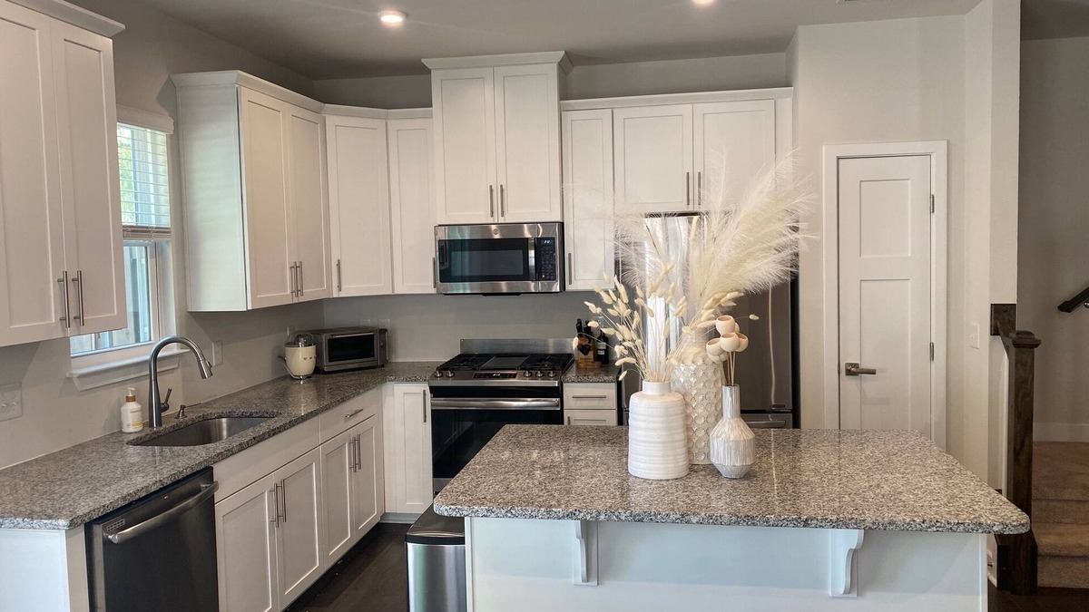 Simpsonville House | 60 seconds to I385