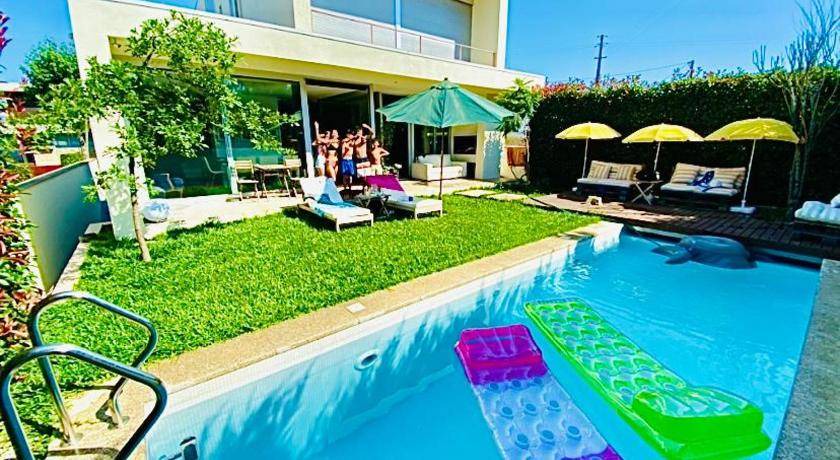 Barcelos Villa | 600 m² Villa ∙ 4 bedrooms ∙ 16 guests