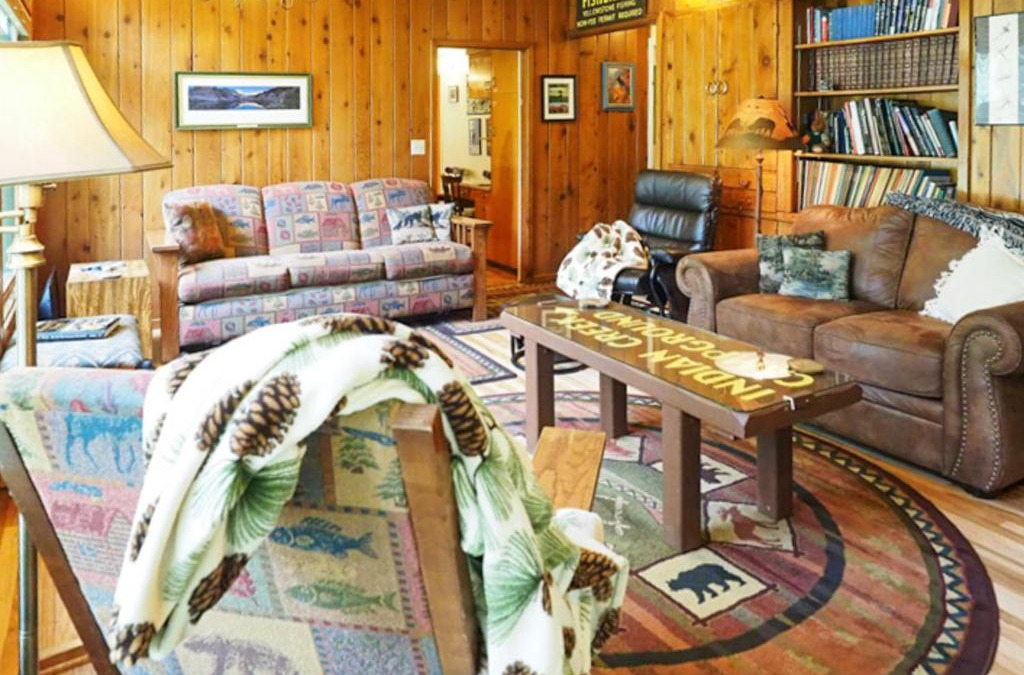 Joseph House | 60073 Wallowa Lake Hwy (upper unit)