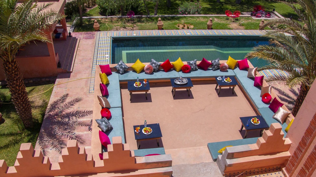 Ouarzazate Villa | 600m2 oriental palace with swimming pool, quiet location.