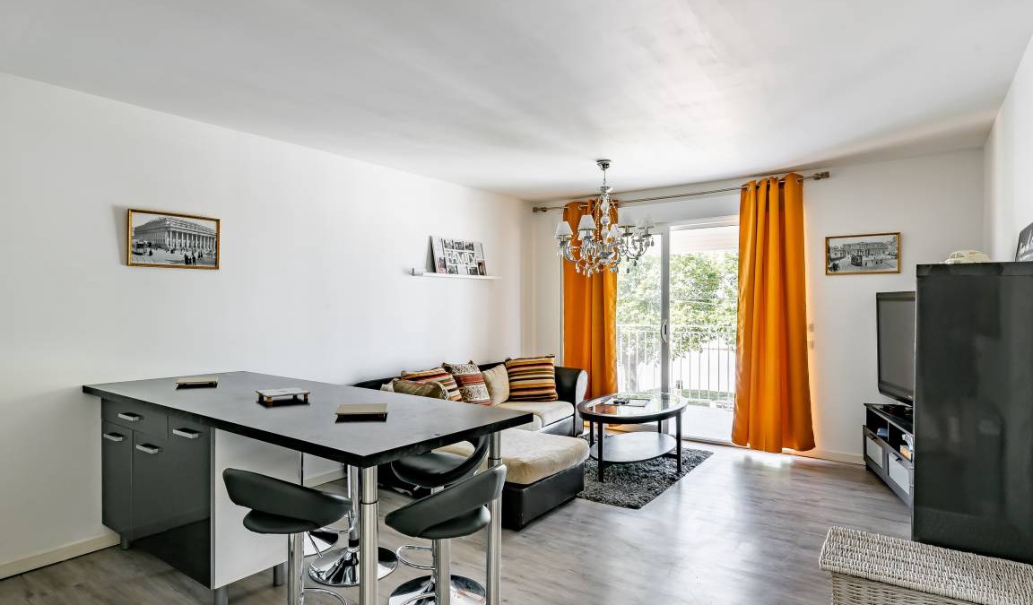 Saint-Andre-de-Cubzac Apartment | 61 m² Apartment ∙ 2 bedrooms ∙ 3 guests