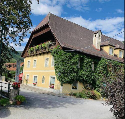 Etmißl Hotel | 61 m² Hotel ∙ 2 bedrooms ∙ 4 guests