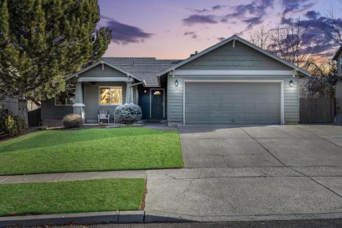 Southwest Bend House | 61366 Stardrift Dr