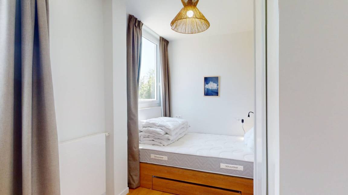 Suresnes Resort | 618 m² Private room ∙ 1 bedroom ∙ 2 guests