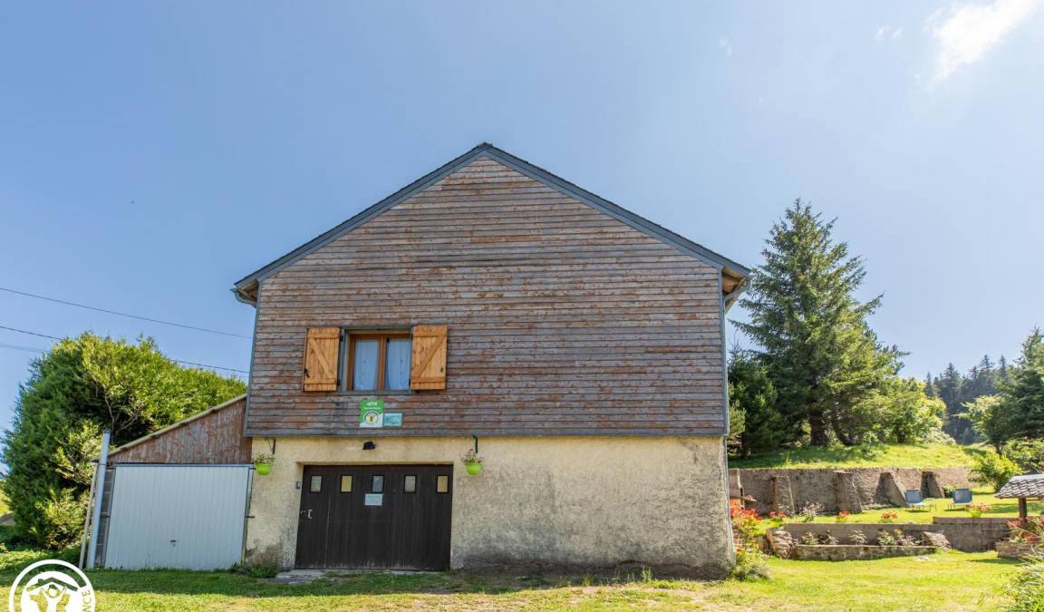Saint-Alyre-es-Montagne House | 62 m² Gîte ∙ 4 bedrooms ∙ 6 guests