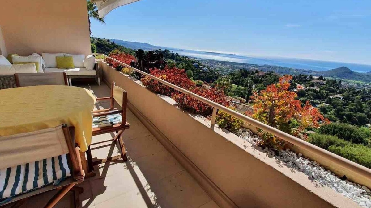 Mandelieu-La-Napoule Apartment | 62 M2 APARTMENT AND TERRACE WITH EXCEPTIONAL SEA VIEW - PRIVATE POOL