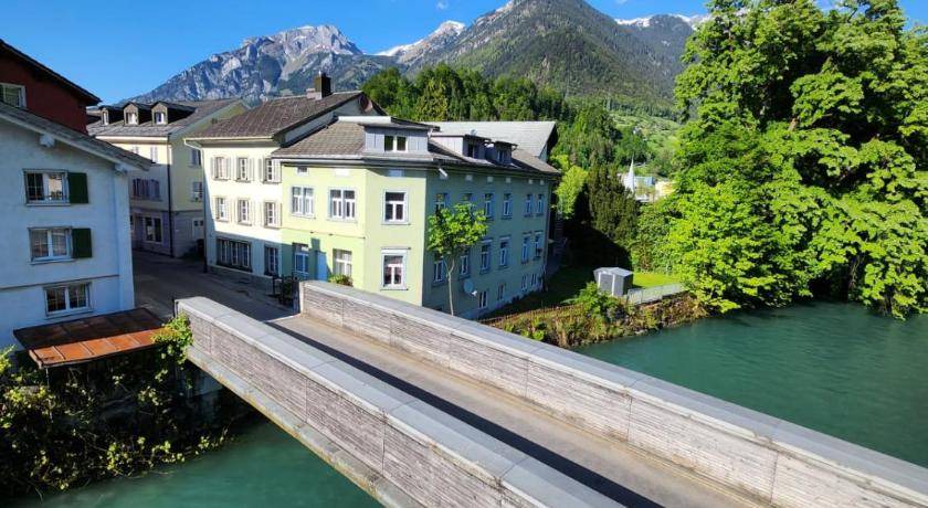 Schwanden Apartment | 62 m² Apartment ∙ 1 bedroom ∙ 3 guests