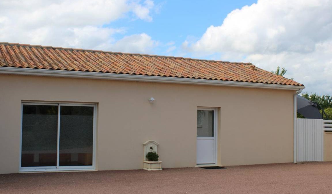 Verteuil-sur-Charente Cottage | 62 m² Cabin ∙ 2 bedrooms ∙ 4 guests