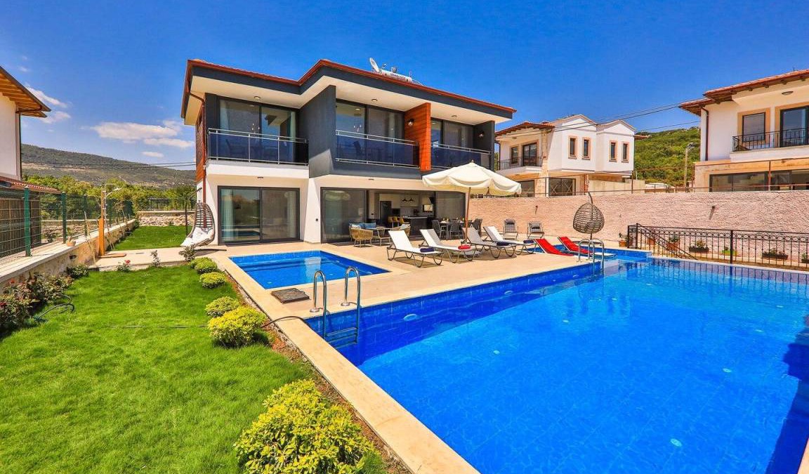 Kas Villa | 620 m² Villa ∙ 3 bedrooms ∙ 10 guests