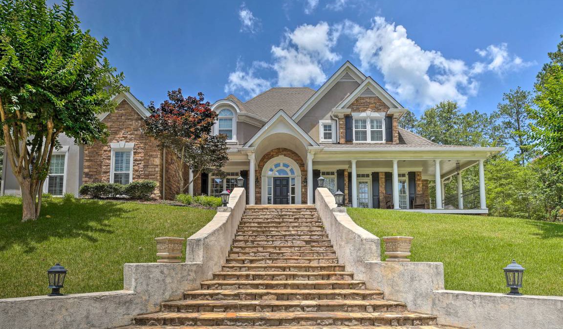 Acworth House | 624 m² House ∙ 6 bedrooms ∙ 12 guests