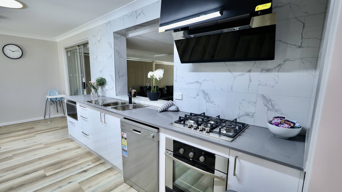 Noranda House | 63 Family Home in Noranda sleeps 8
