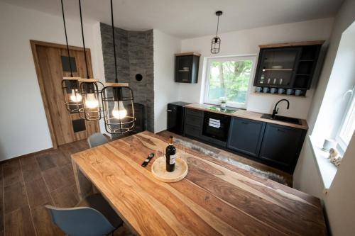 Karlovy Dvory Apartment | 65 m² Apartment ∙ 2 bedrooms ∙ 5 guests