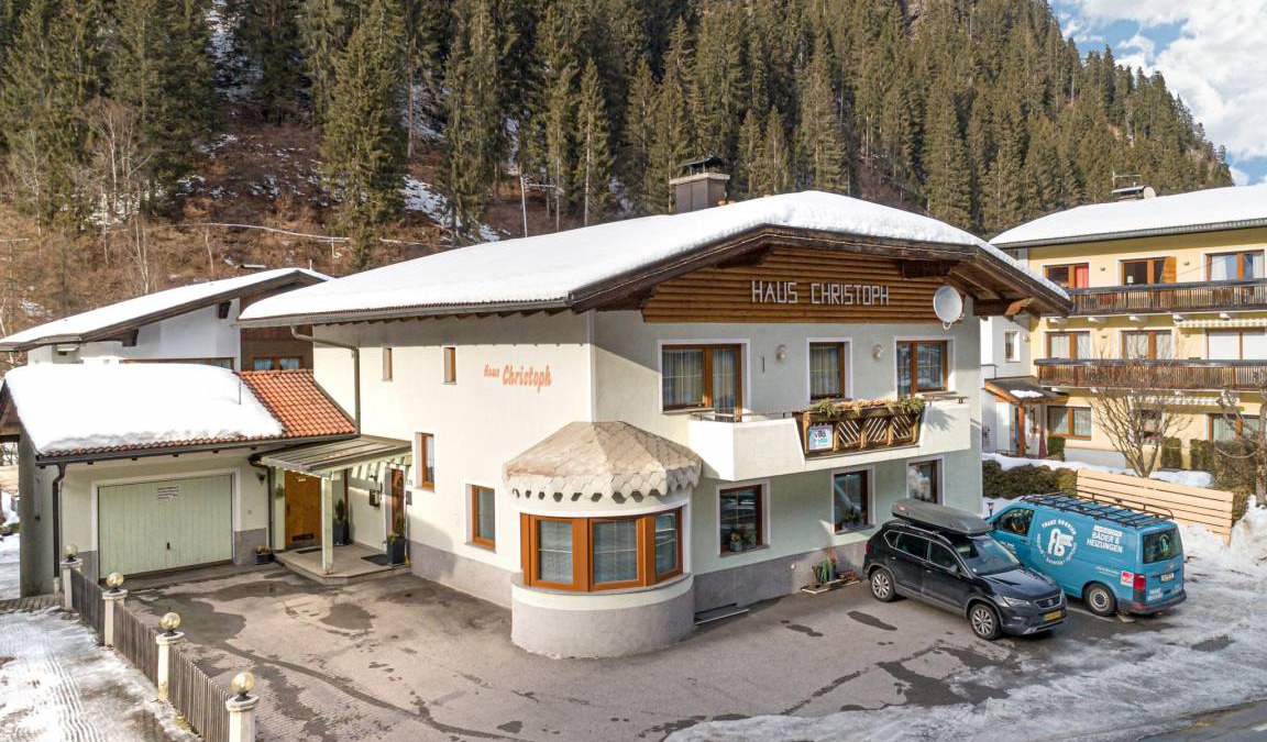 See Apartment | 65 m² Apartment ∙ 3 bedrooms ∙ 6 guests