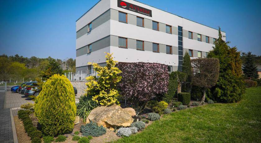 Kamien Slaski Hotel | 65 m² Hotel ∙ 2 bedrooms ∙ 4 guests