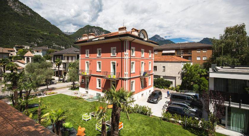 Riva del Garda Hotel | 65 m² Hotel ∙ 2 bedrooms ∙ 6 guests