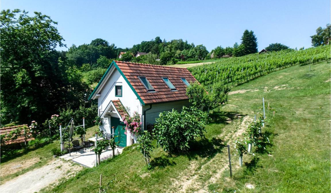 Strem House | 65 m² House ∙ 1 bedroom ∙ 3 guests