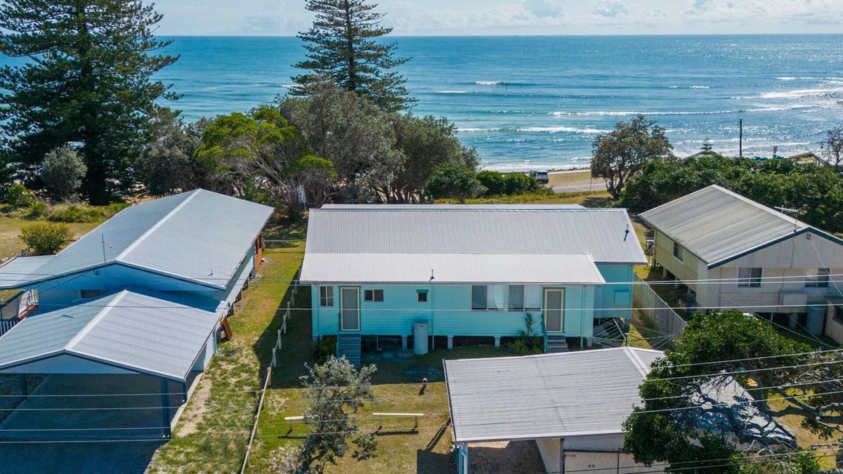 Brooms Head House | 65 Ocean Roads, Brooms Head