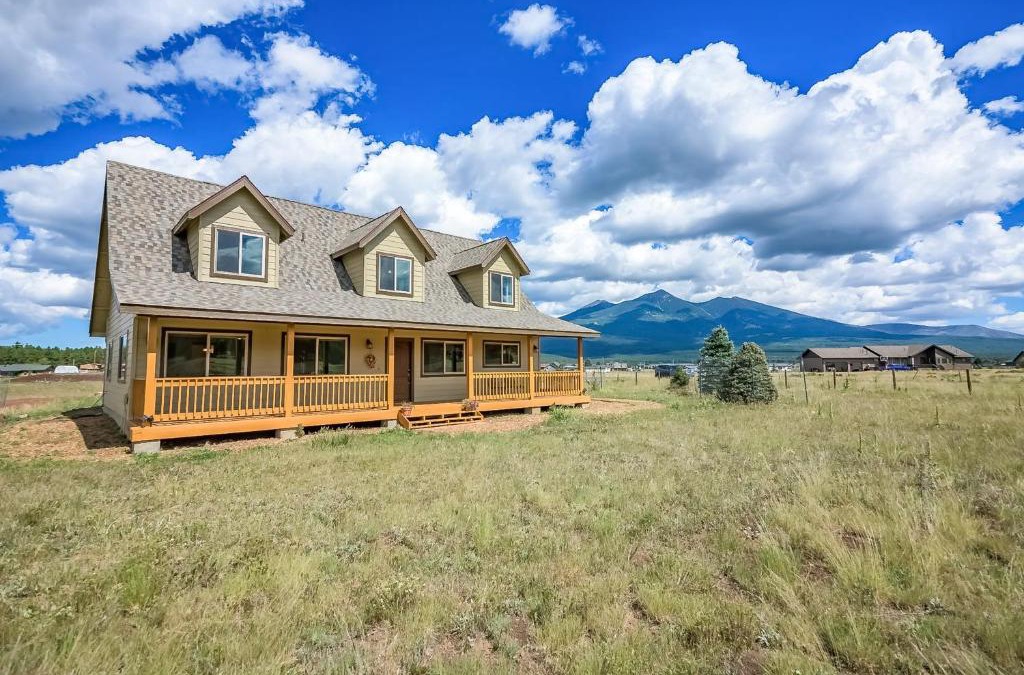 Baderville House | 6555 N Chambers Dr