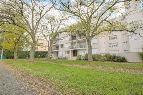 Sainte-Foy-les-Lyon Apartment | 66 m² Apartment ∙ 2 bedrooms ∙ 6 guests